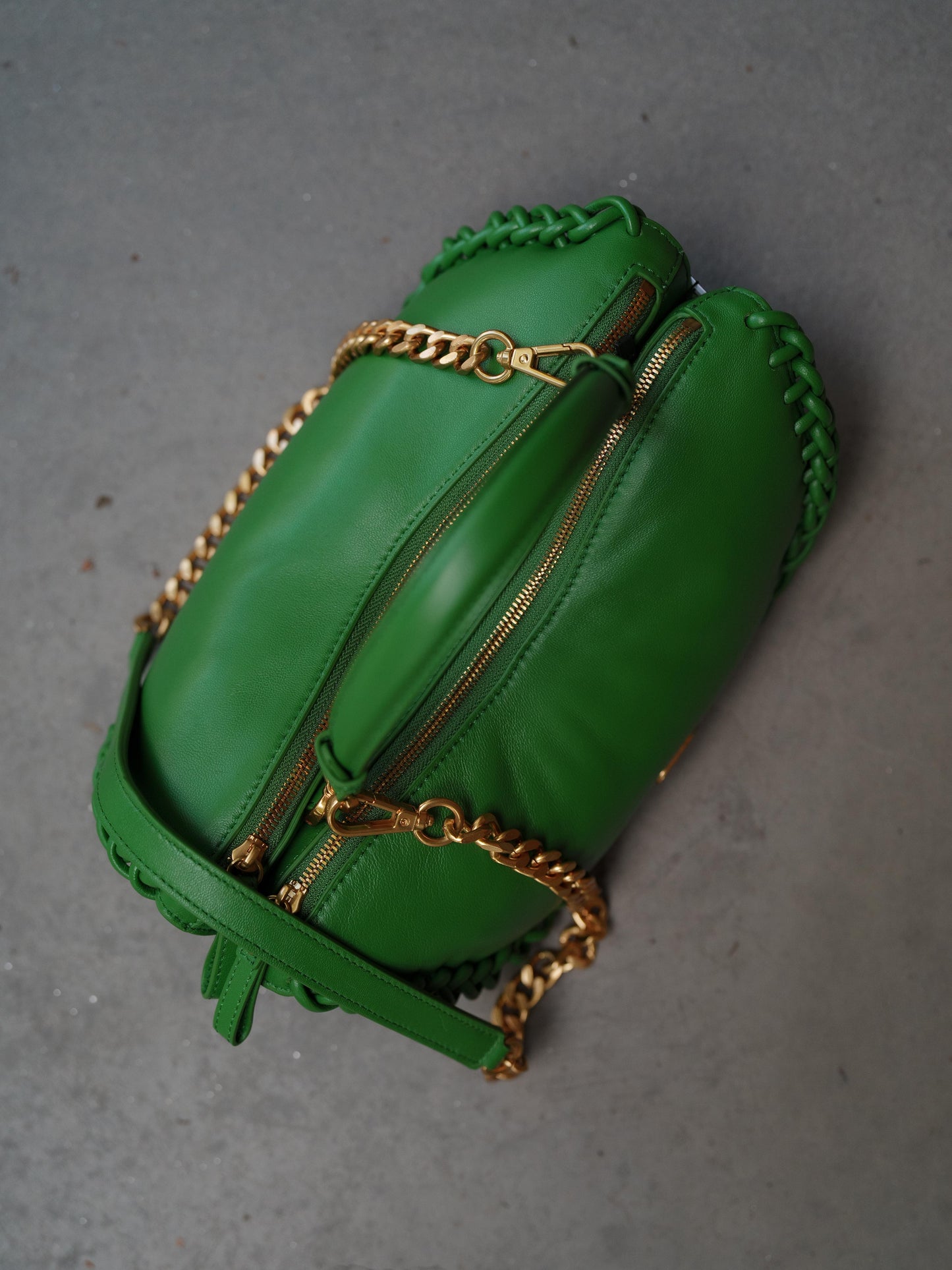 Green lip purse