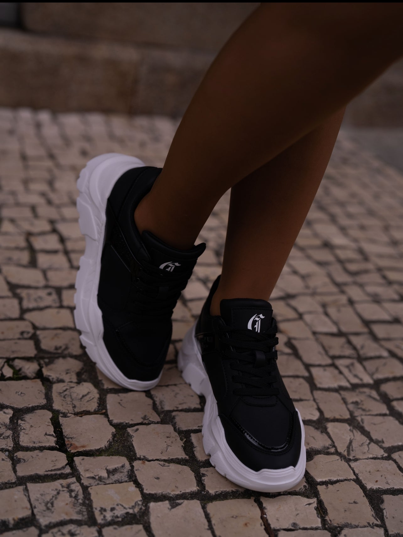 Black Sneaker