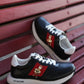 Black frog sneaker