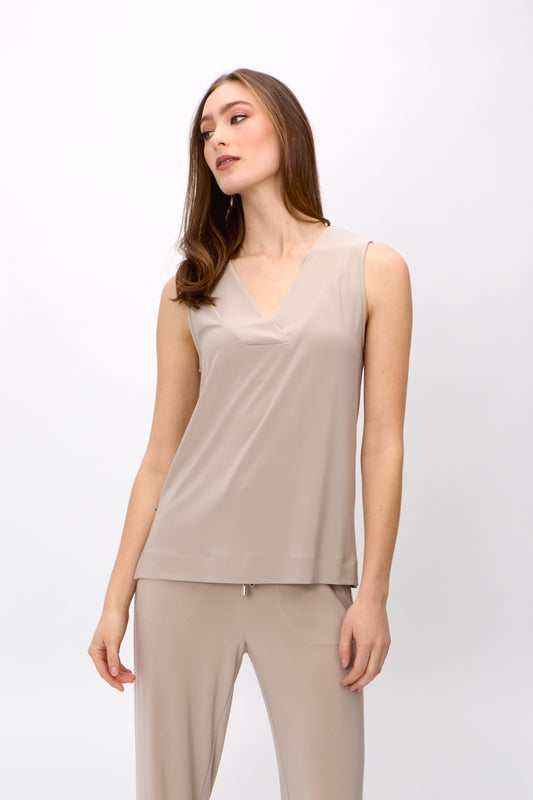 V-neck Sleeveless Pullover