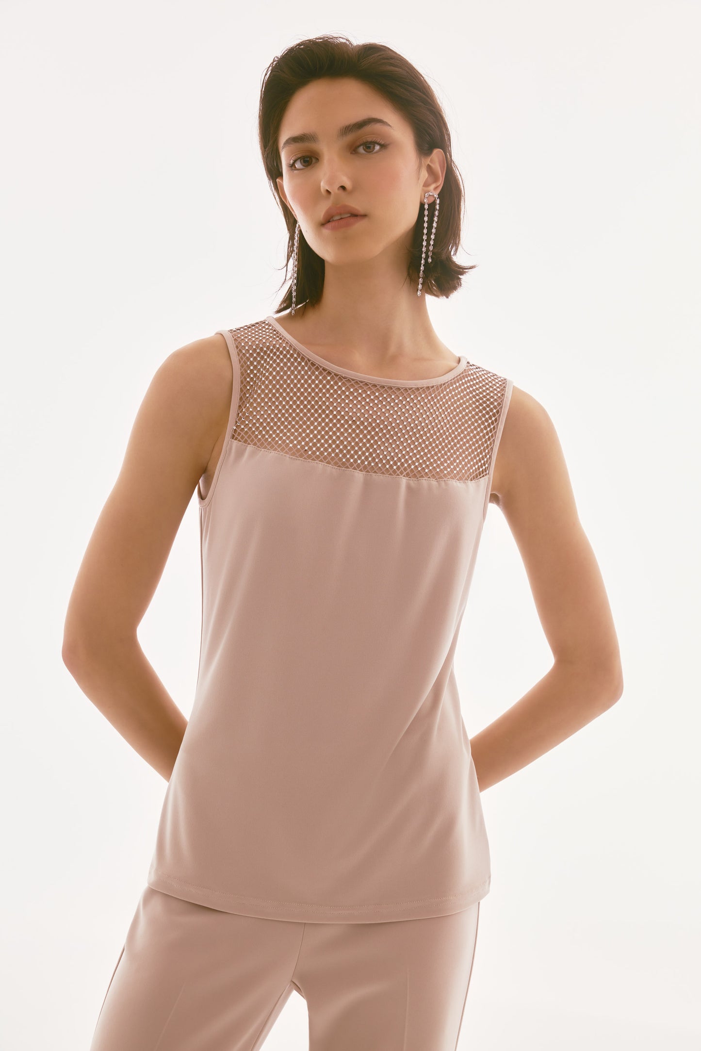 Mesh Sleeveless Pullover