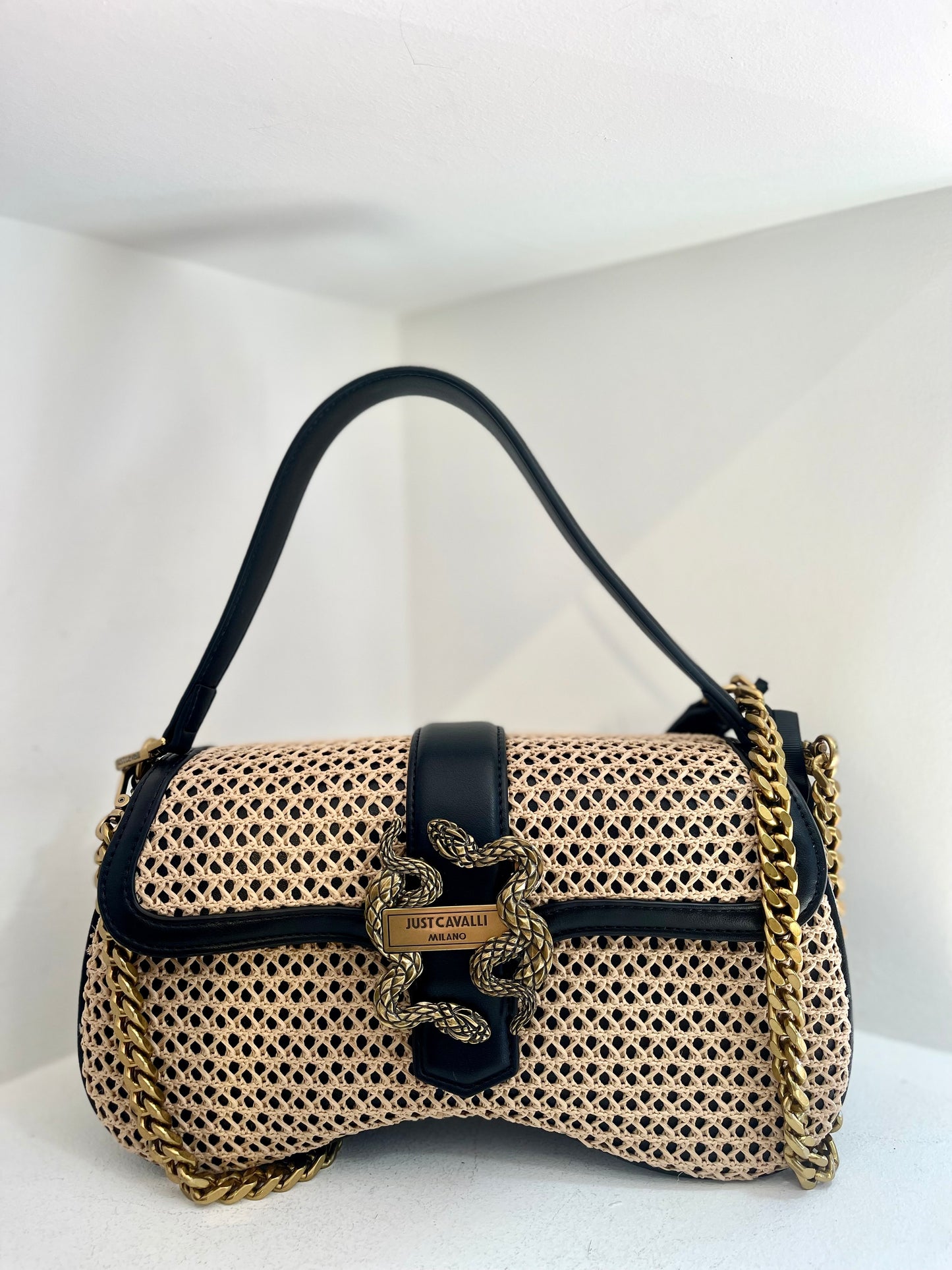 Straw snake purse