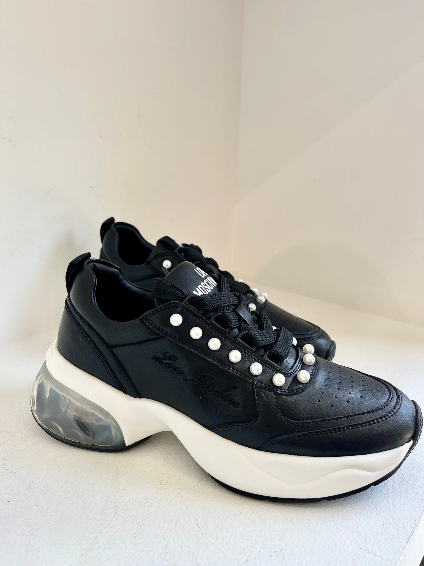 Black Pearl sneaker