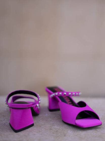 Fuxia Sandal