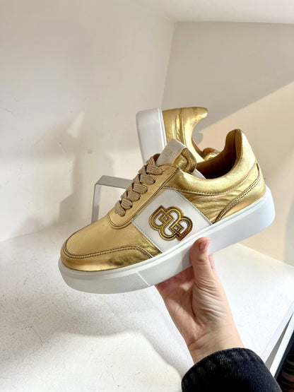 Gold sneaker