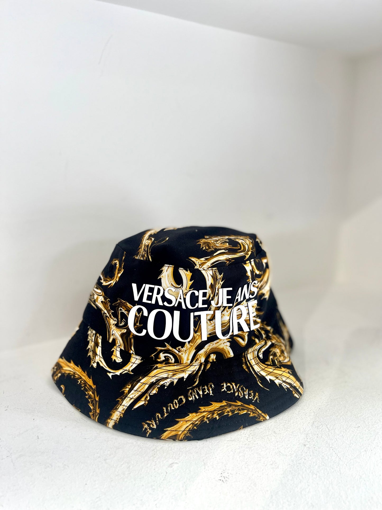 Bucket hat crome couture