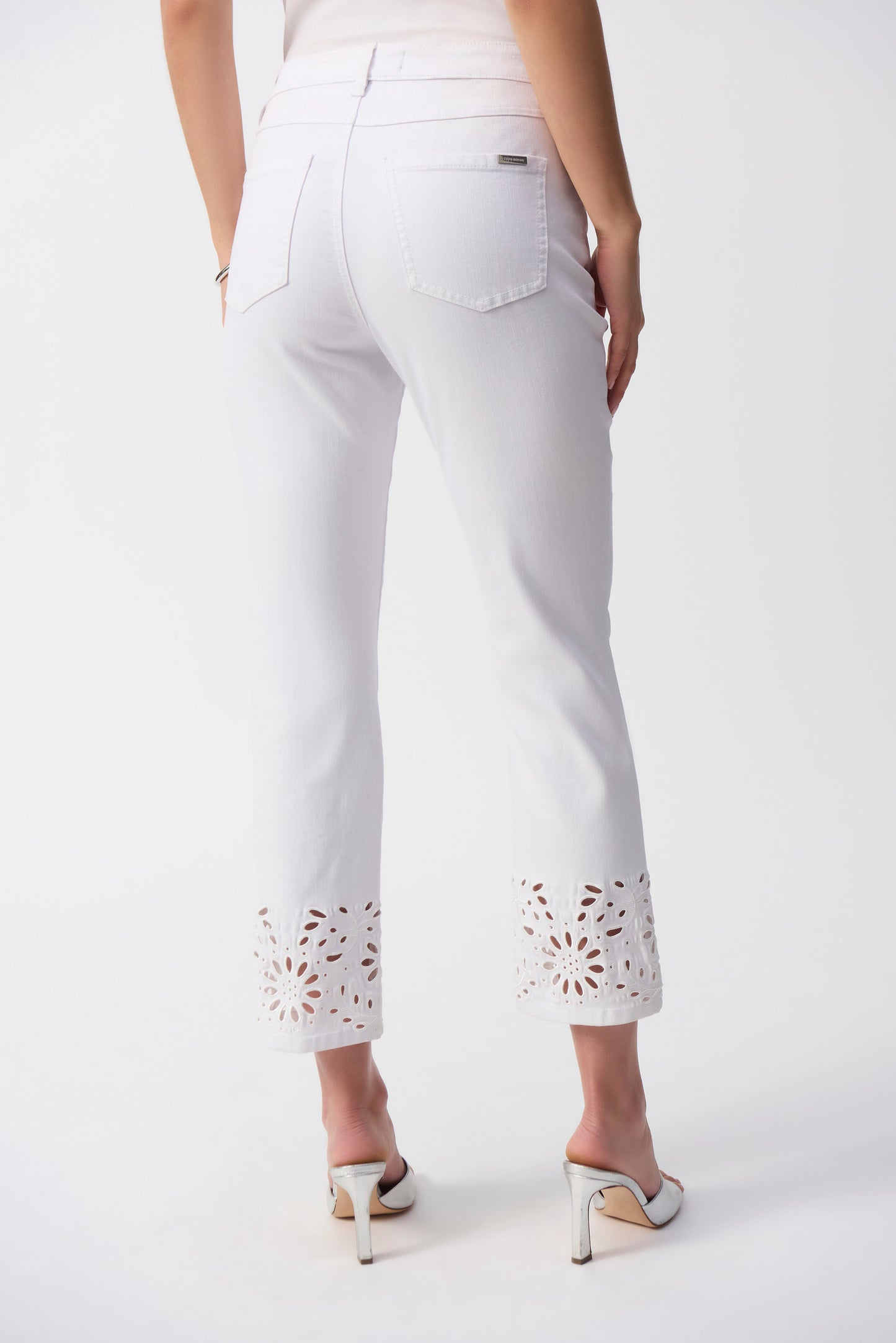 Cropped Mid-rise Trousers