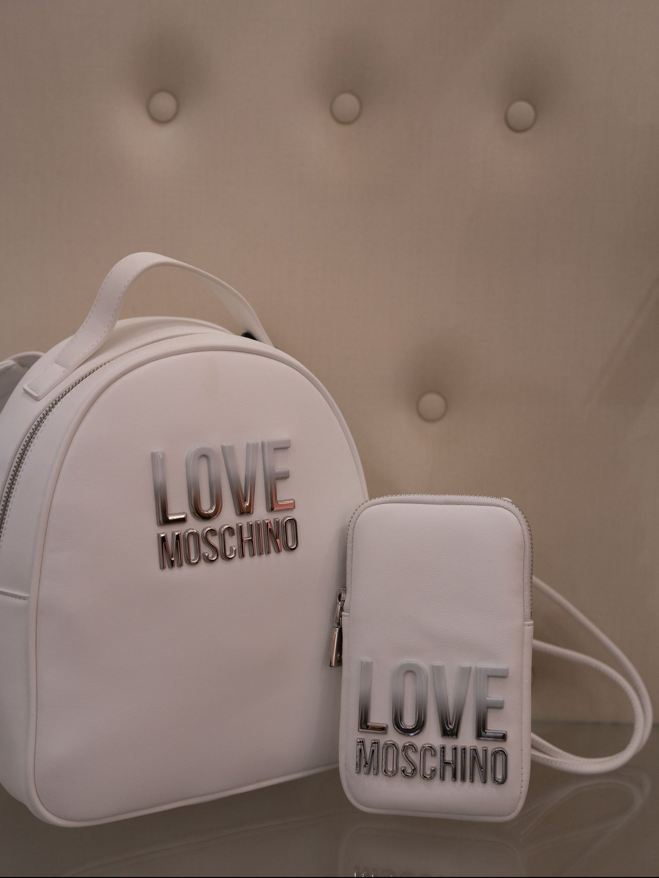 Love Moschino phone bag