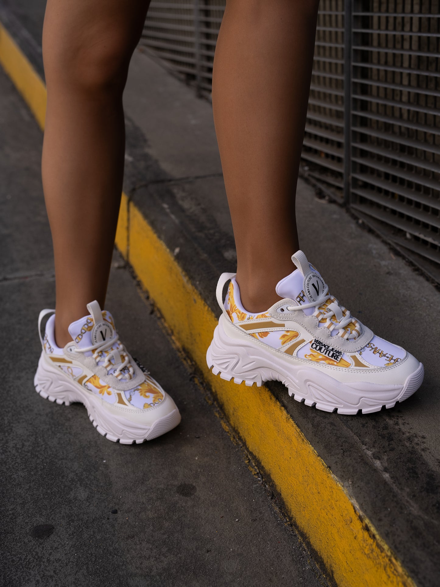 Yellow print sneaker