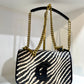 Shoulder zebre straw bag