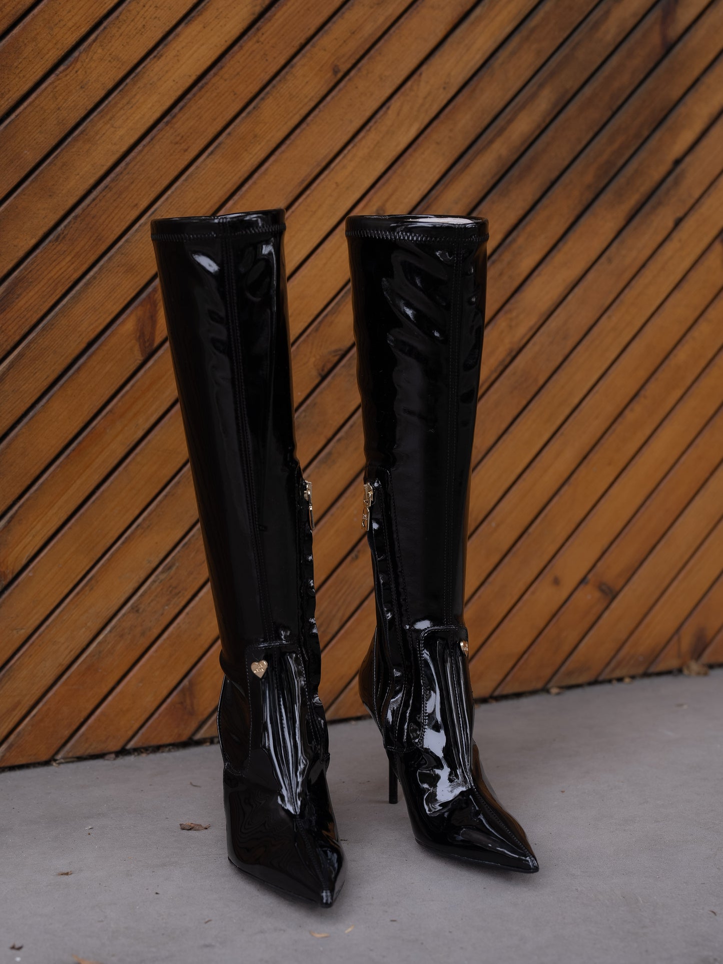 Black latex black boot