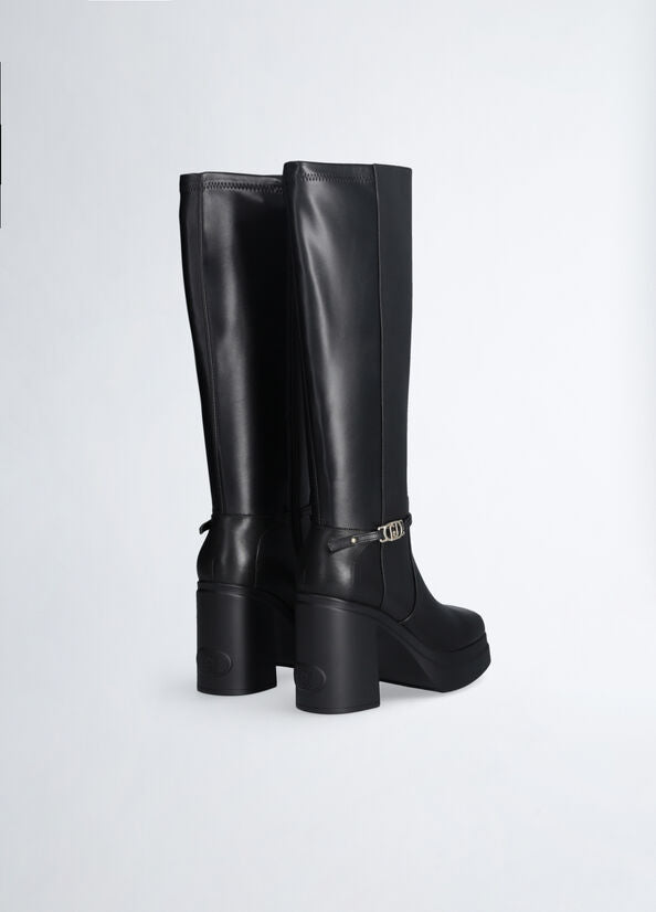 High boots with heel