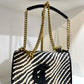 Shoulder zebre straw bag