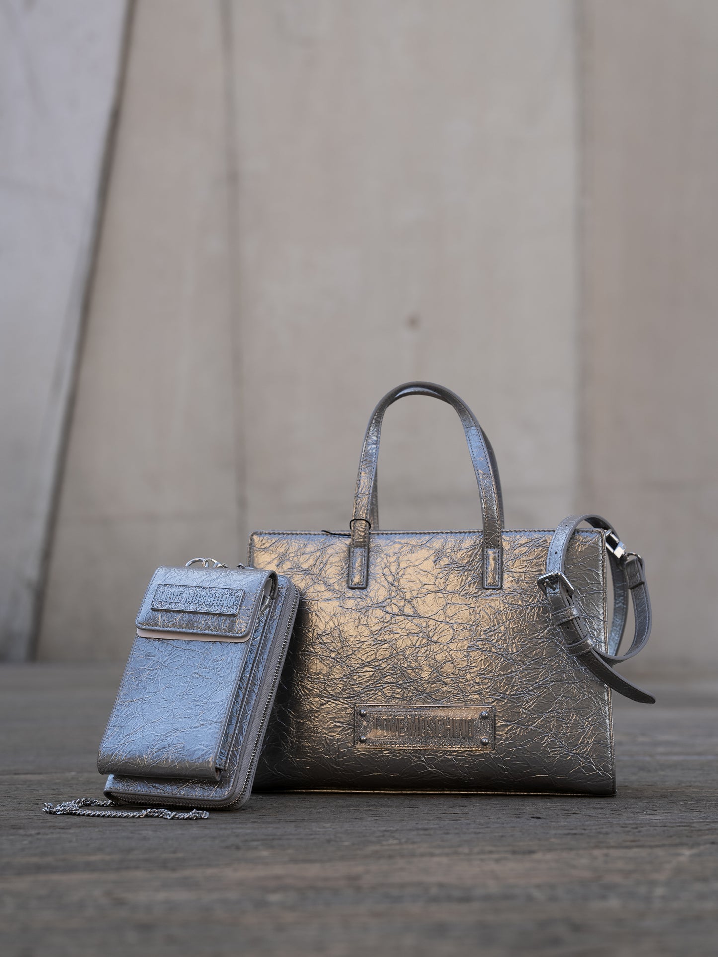 Shinny classic bag