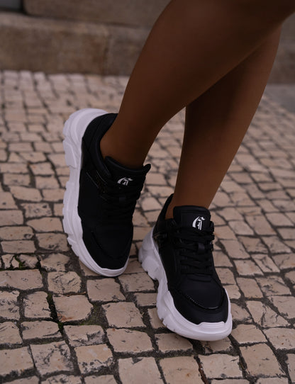 Black Sneaker