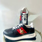 Black frog sneaker