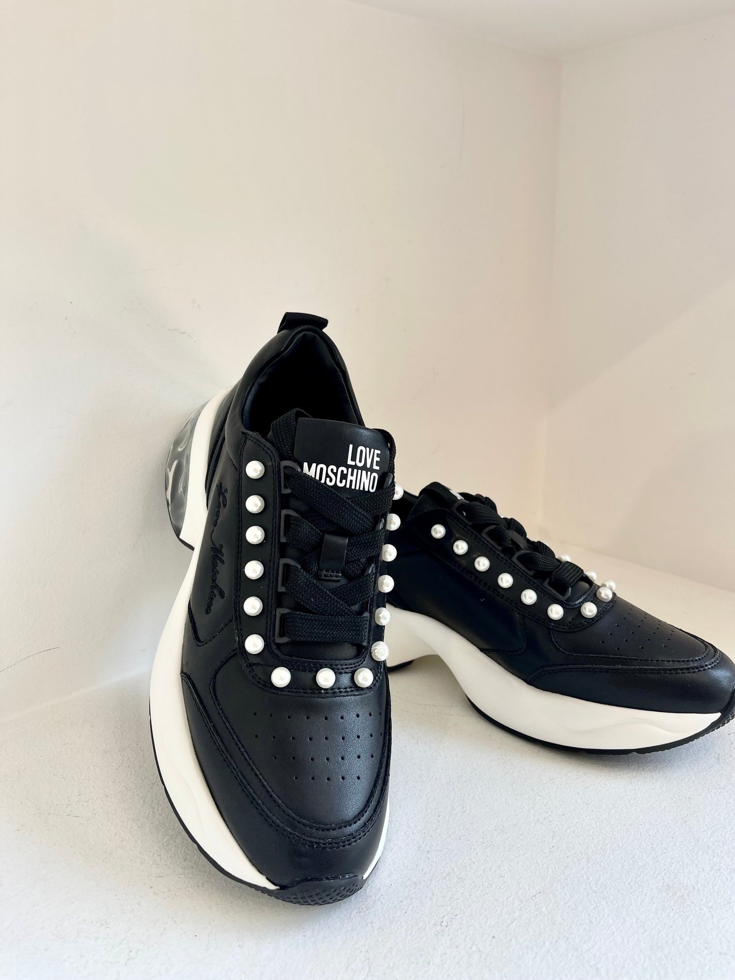 Black Pearl sneaker