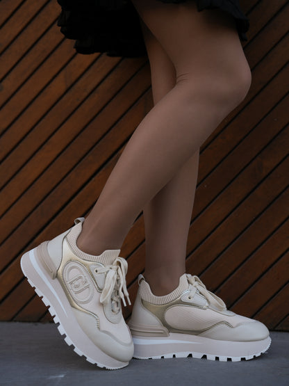 Leather platform sneakers