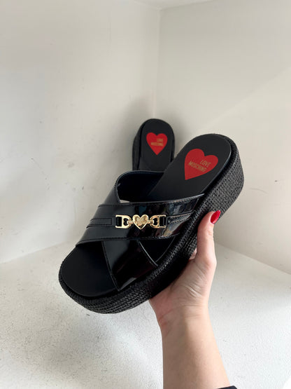 Platform black sandal