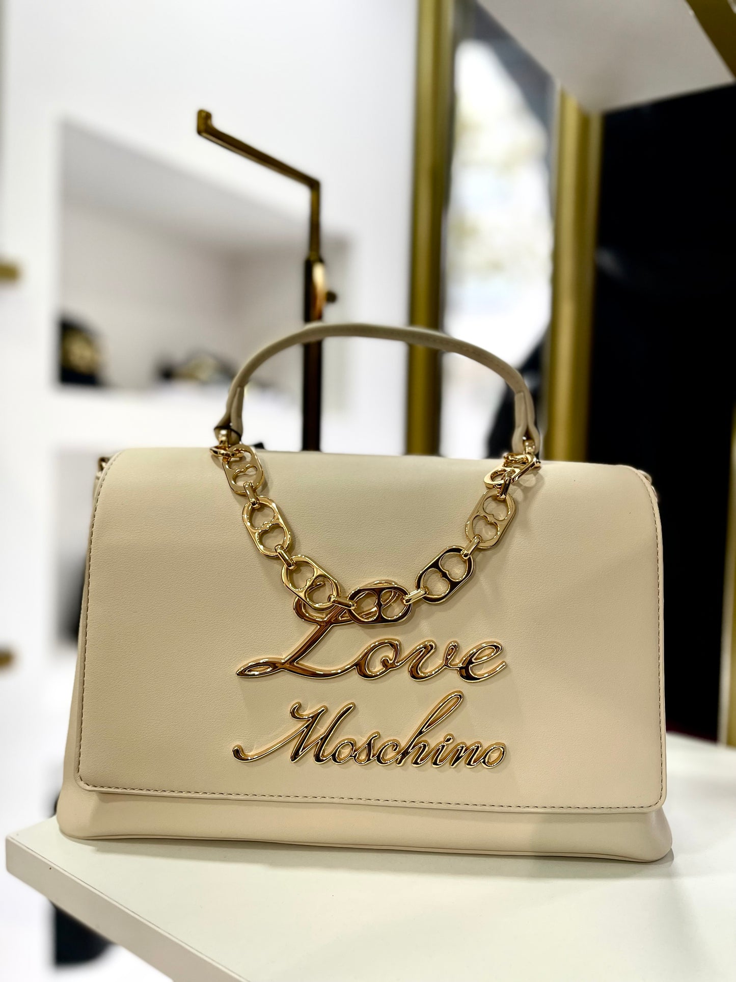 Love Moschino mala