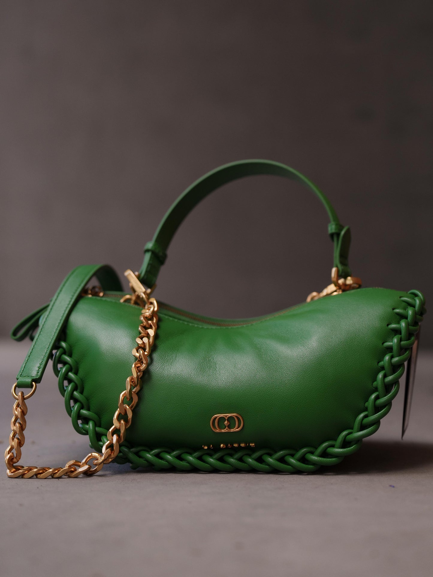 Green lip purse