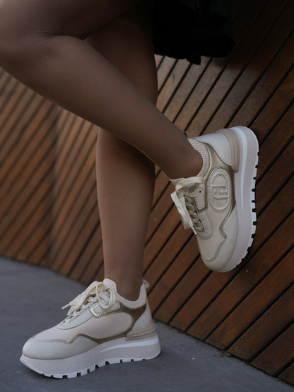 Leather platform sneakers