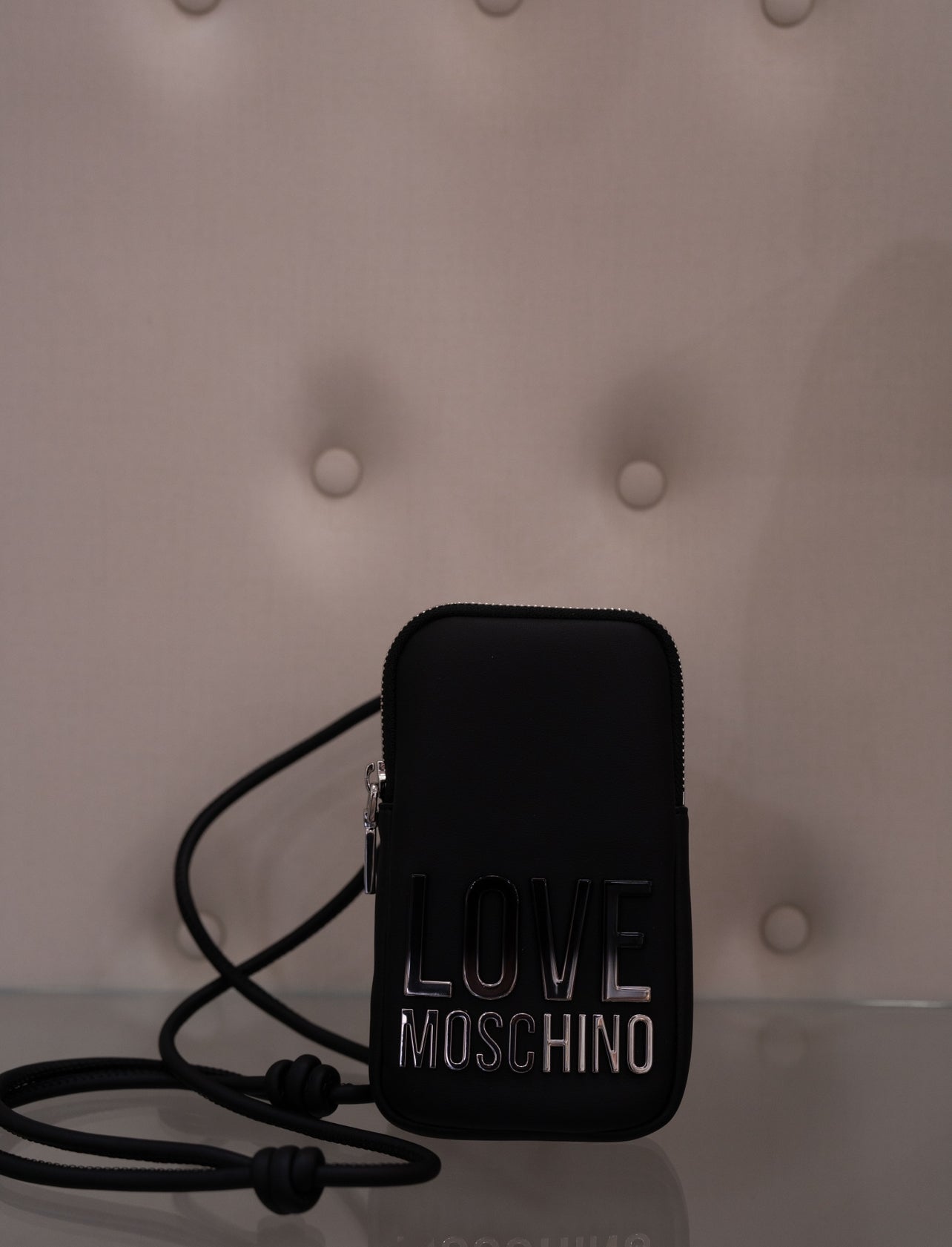 Love Moschino phone bag