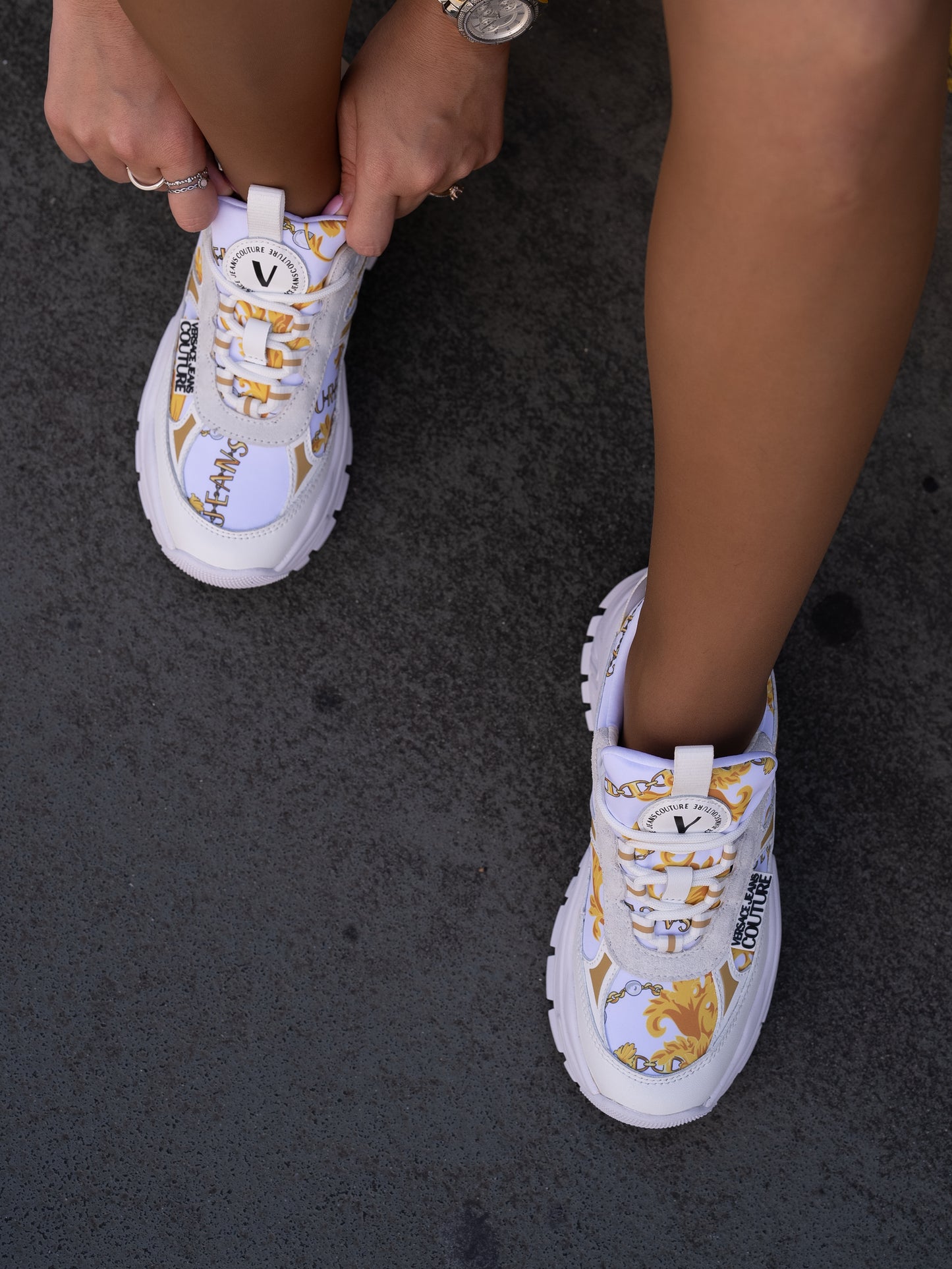 Yellow print sneaker