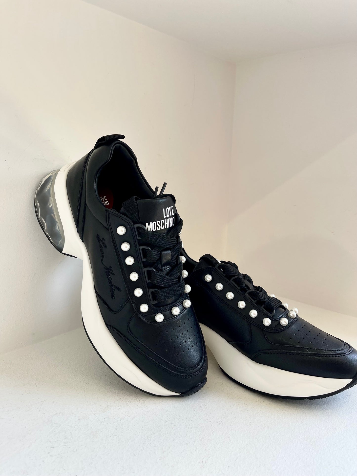 Black Pearl sneaker