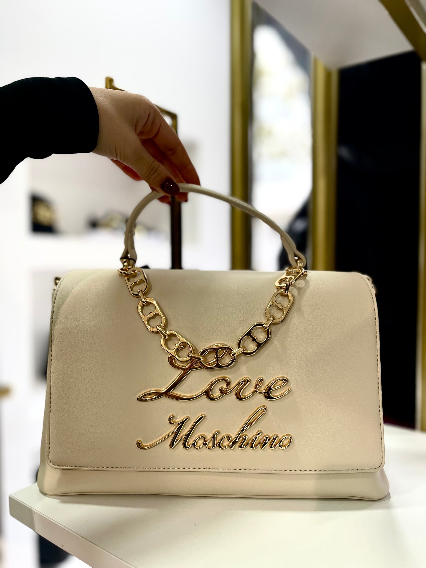 Love Moschino mala