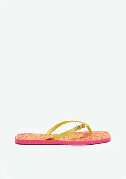 Chinelo rosa com logamia rosa